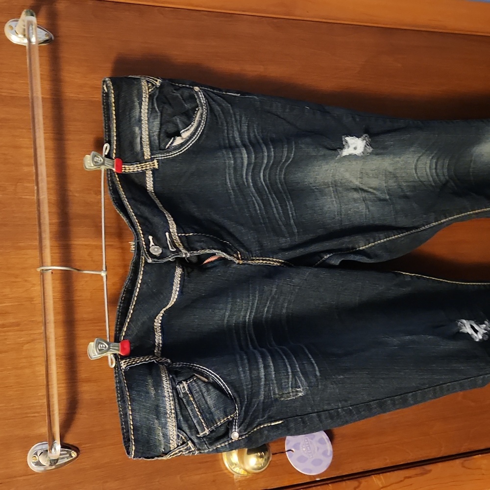 Almost Famous size 22  32" inseam jeans